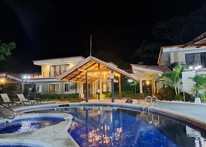 Papagayo Y Hotel
