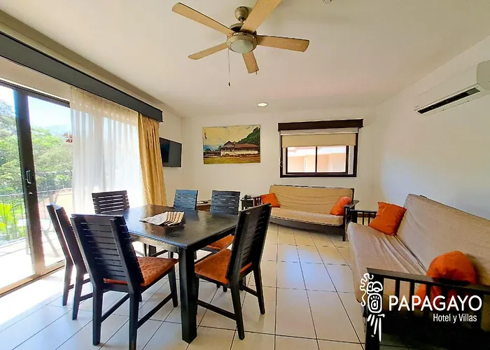 Papagayo Y 4*